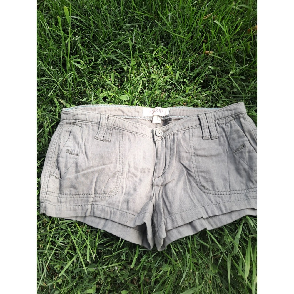 Hollister Women's Green Y2K Micro Shorts Size 7 ( 32‎ in) Grunge 5/E
